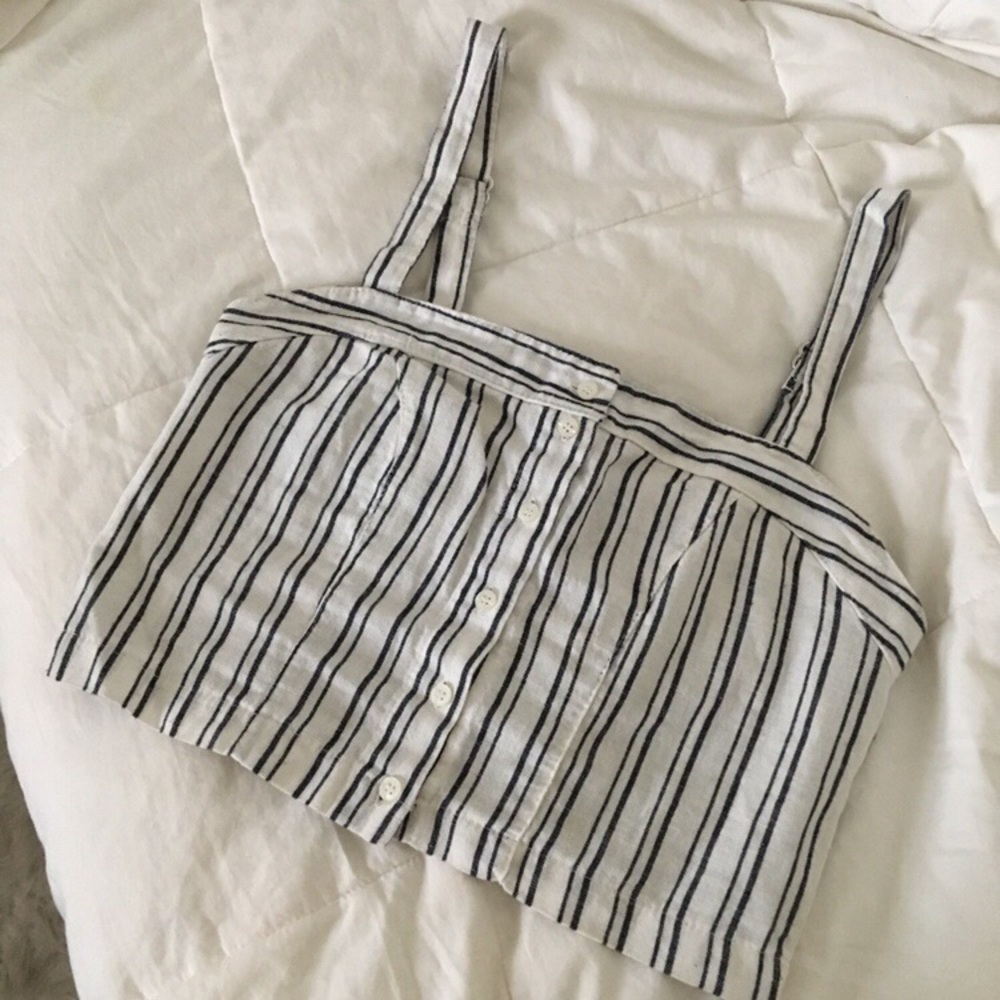 BRANDY MELVILLE TOP